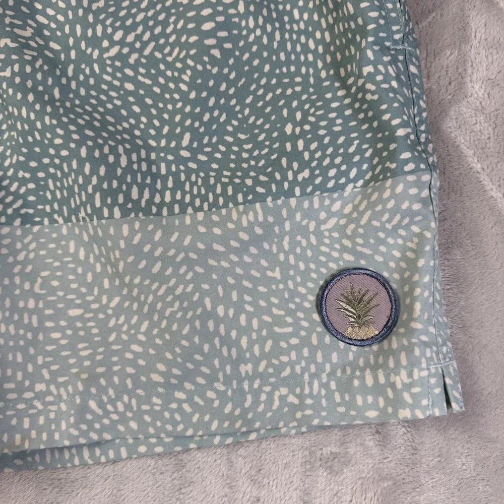 Chubbies The Whale Sharks Swim Trunks Shorts‎ Men's Small Blue Spotted Vacation